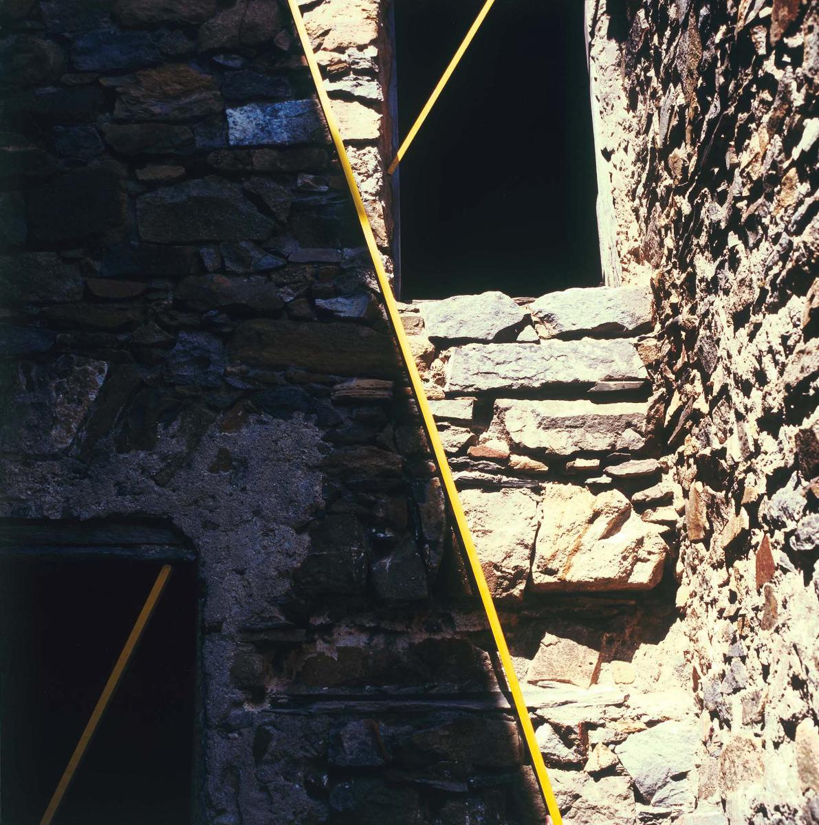 Artefact από τη σειρά “Through the stone”